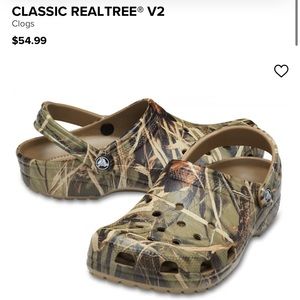 Realtree khaki beige classic crocs.